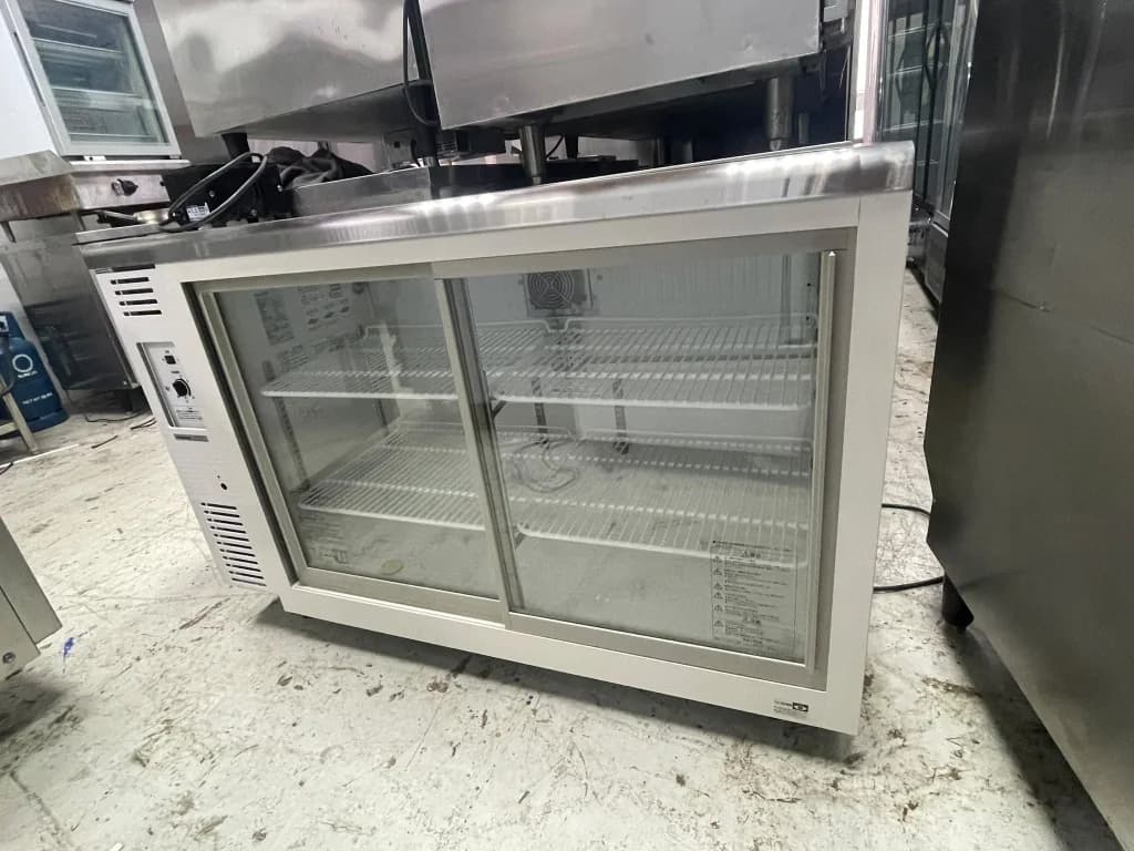 Used commercial sliding glass door tabletop refrigerated display showcase cabinet Singapore